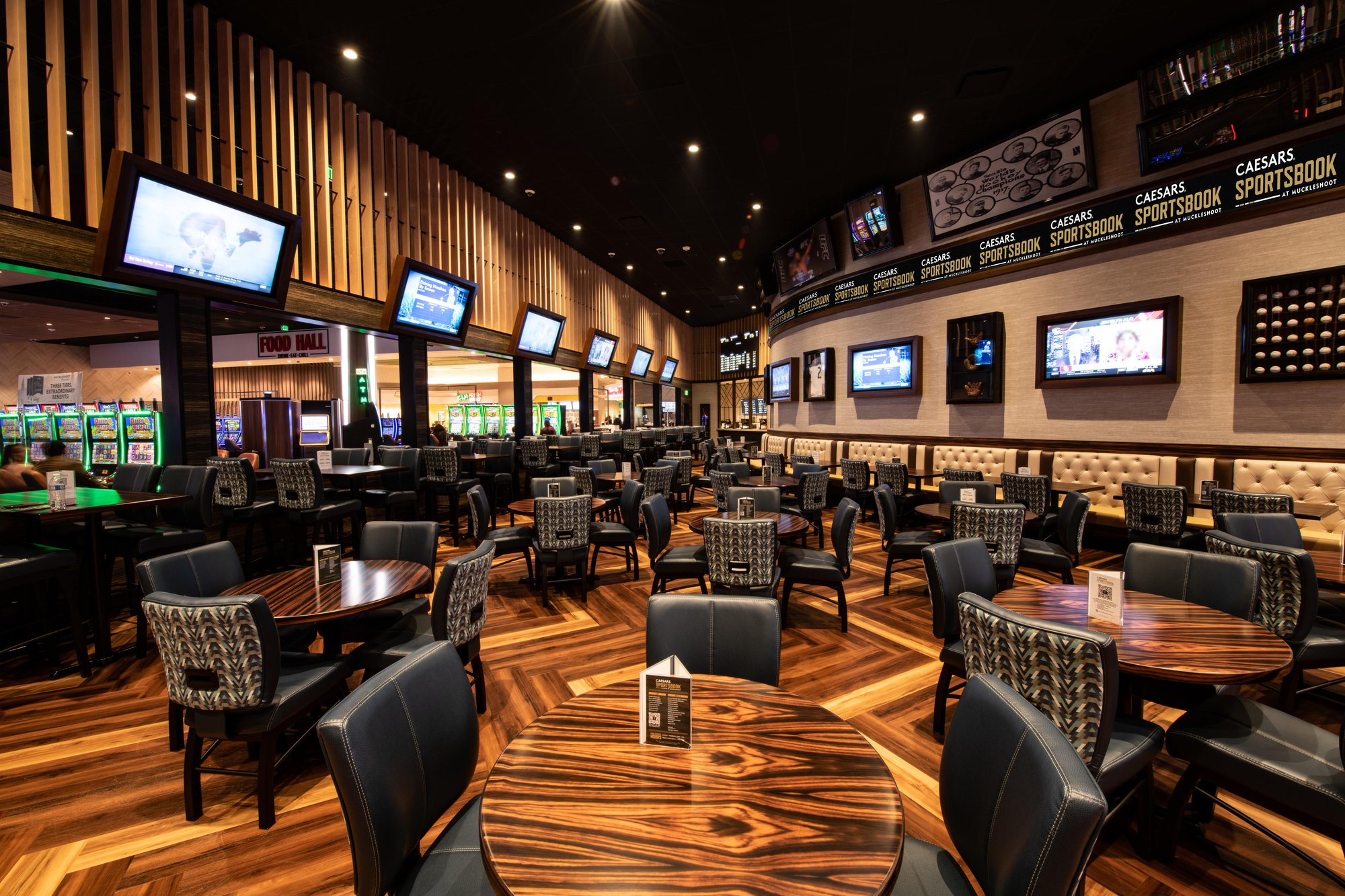 ESP_4728 SPORTSBOOK 3_-min